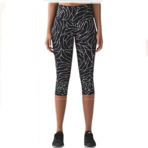 Lululemon cropped leggings